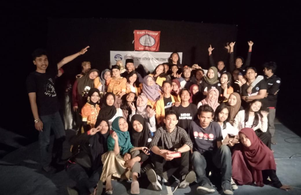 HMPS SASINDO LAKSANAKAN MALAM PUNCAK SMS, A.NURSAMI: SASTRAWAN ADALAH BAKAT