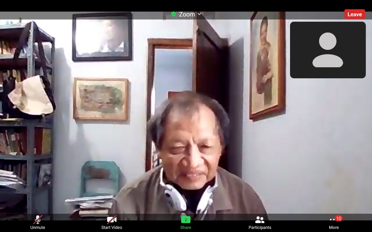 GURU BESAR UGM BAWAKAN MATERI SASTRA, INTERNET DAN KORONA DALAM WEBINAR KESUSASTRAAN