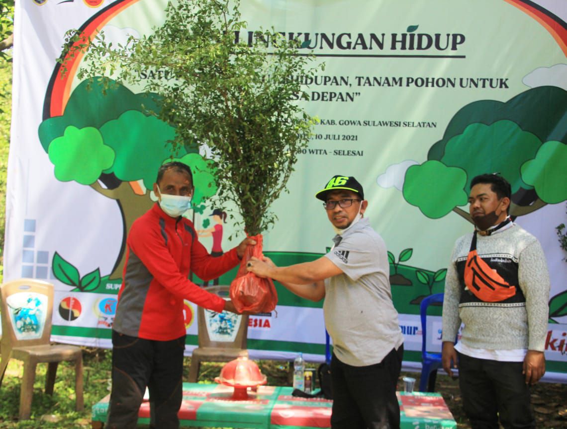 HMPWK UNIVERSITAS BOSOWA ADAKAN AKSI LINGKUNGAN HIDUP