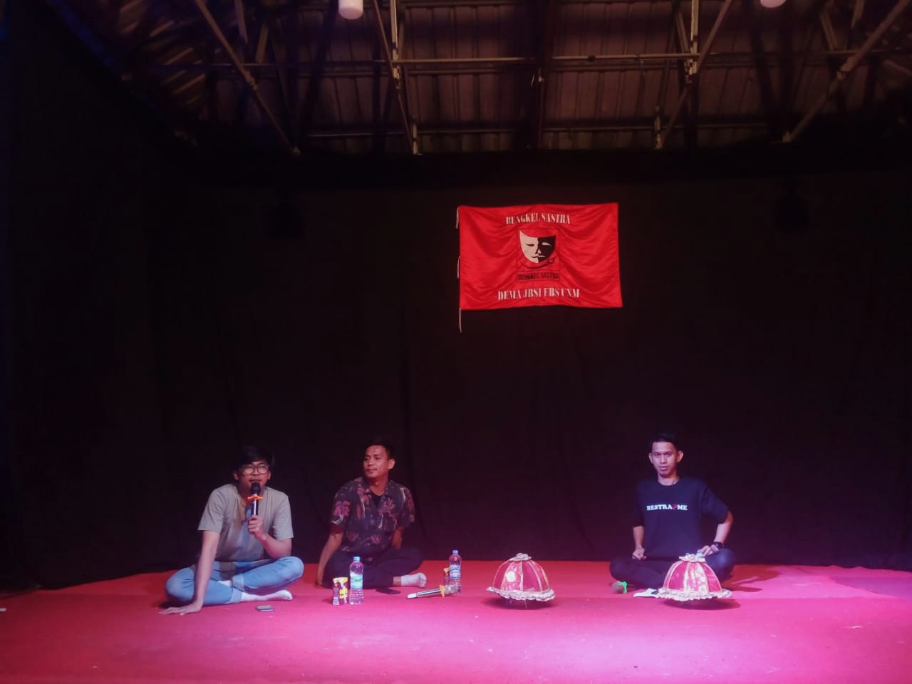 TALKSHOW BESTRA BINCANG PENYEBAB REDUPNYA SENI TEATER DI INDONESIA