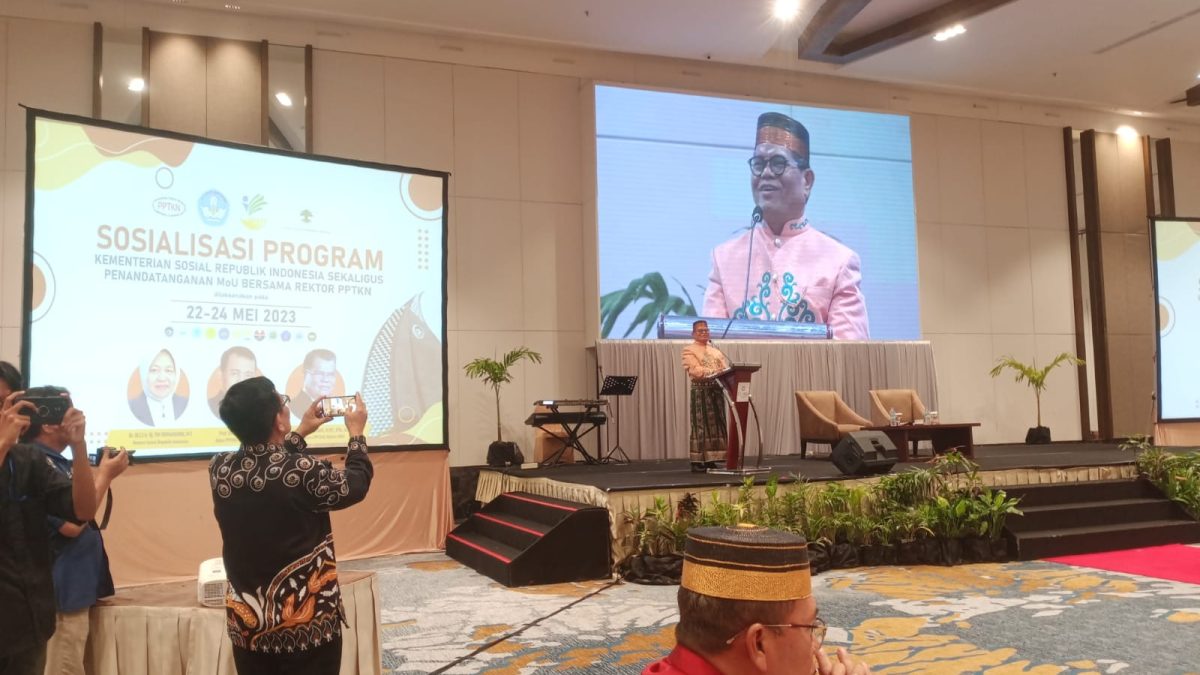 DELAPAN BELAS PTN HADIRI FORUM REKTOR SE-INDONESIA: UNM JADI TUAN RUMAH