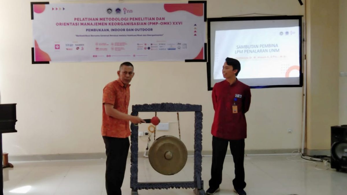 DUKUNG PEMBENTUKAN MASYARAKAT ILMIAH, PEMBINA LPM PENALARAN UNM RESMI BUKA PMP-OMK XXVI