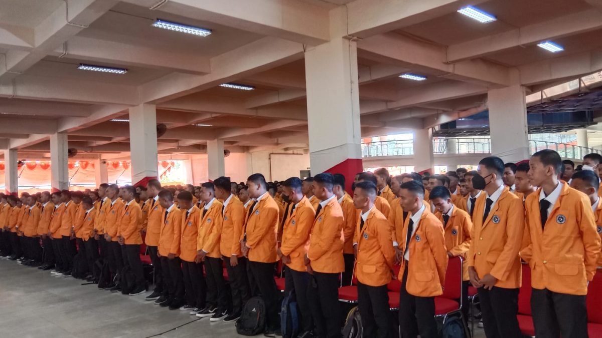 PKKMB UNM 2023, REKTOR: MAHASISWA HARUS BERANI BERSAING