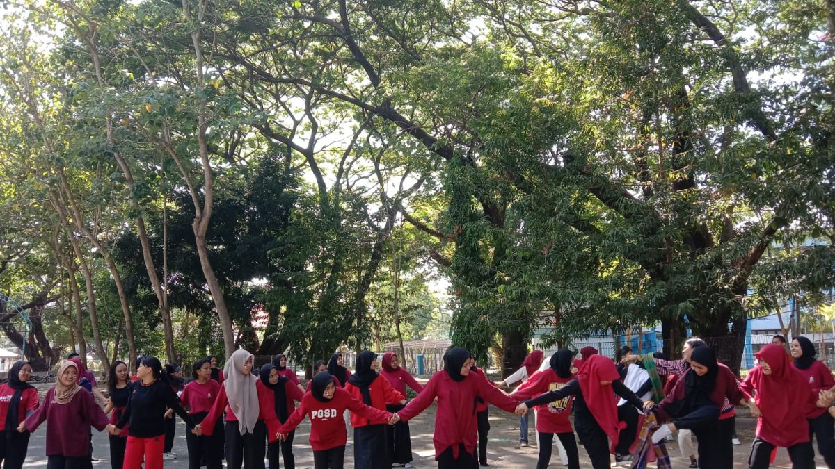 RAYAKAN HUT RI KE-78, DOSEN DAN MAHASISWA PBM SELENGGARAKAN PBM CERIA