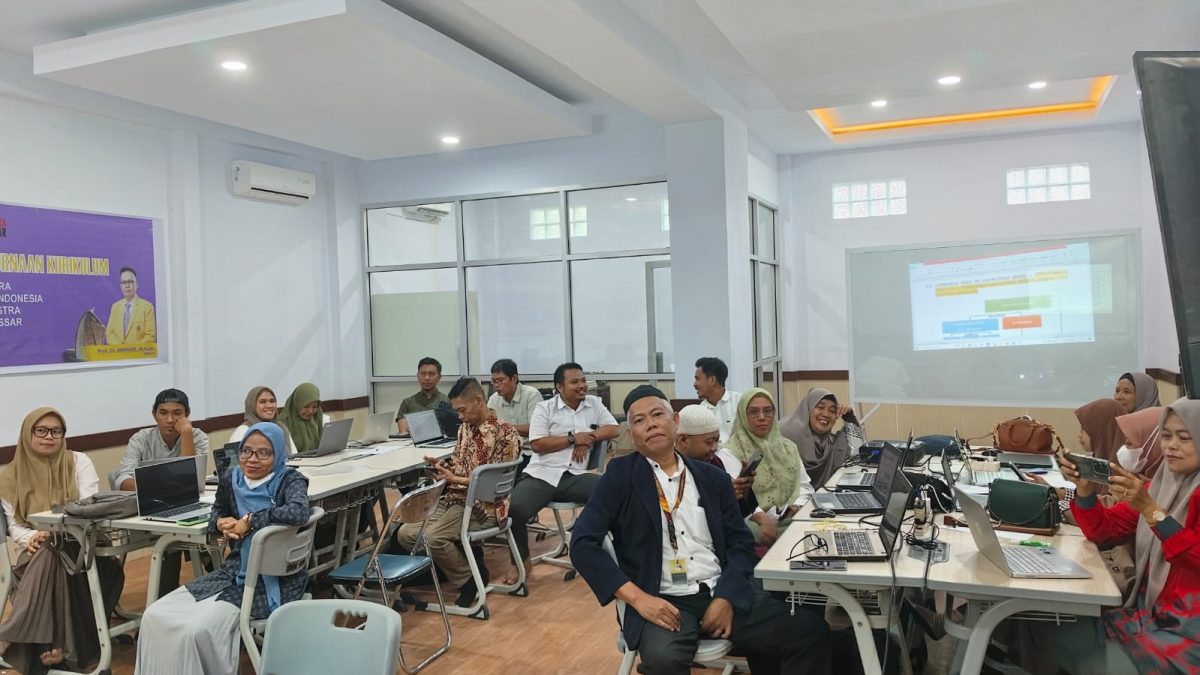 PRODI BSI GELAR WORKSHOP, KAPRODI: AGAR KURIKULUM TETAP SESUAI KEBUTUHAN