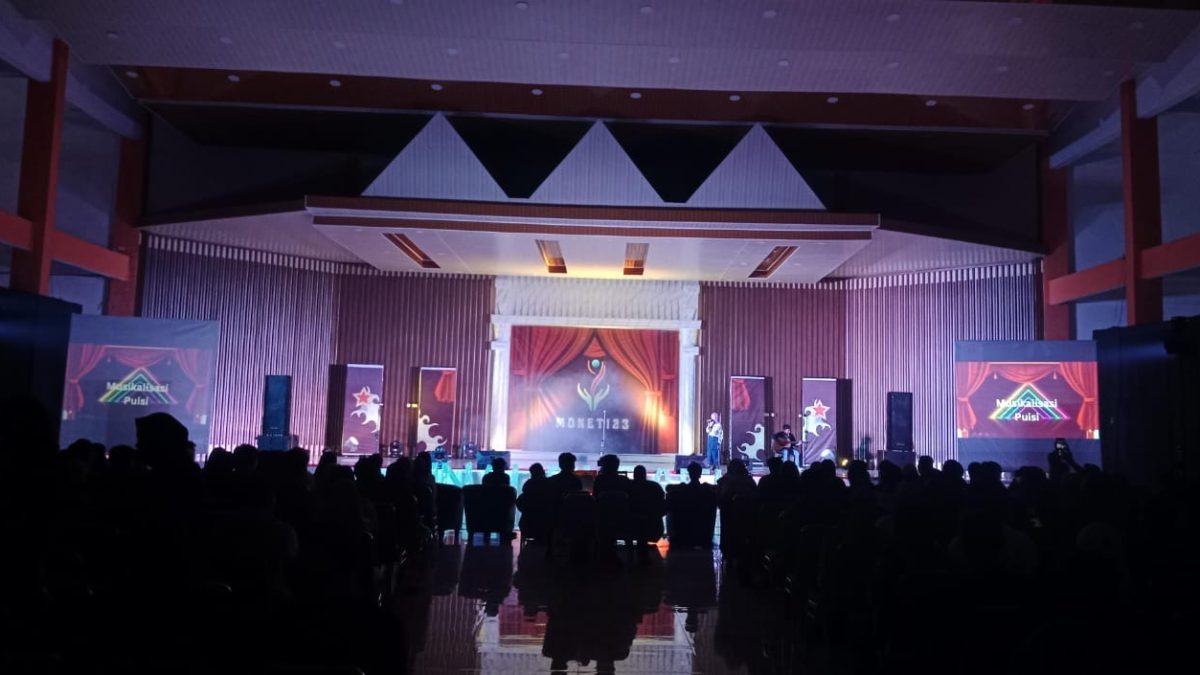 ANGKAT TEMA BUDAYA, INAUGURASI MONETI 23 HIMAWIRA FEB TAMPILKAN KEBERAGAMAN TARI NUSANTARA