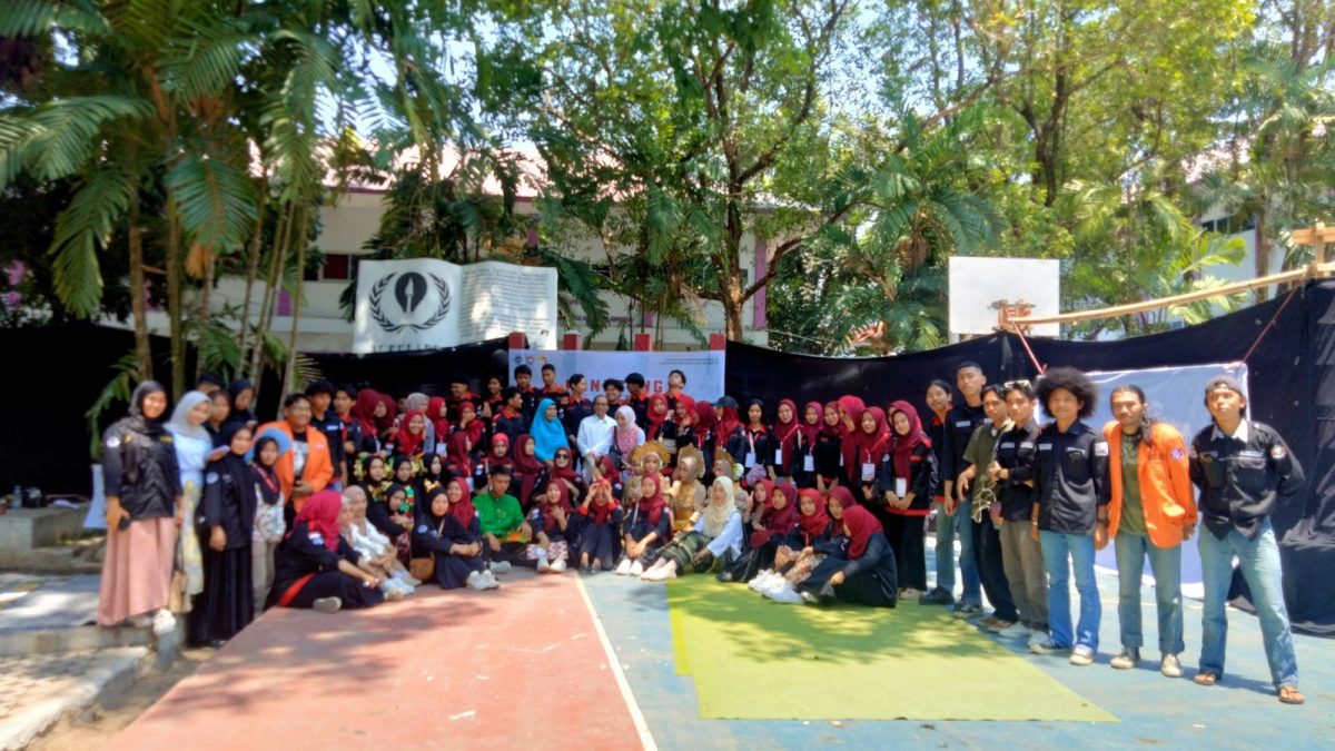 HIMAPRODI PBSI GELAR PANGGUNG EKSPRESI SEBAGAI ACARA PUNCAK PERAYAAN BULAN BAHASA 2024