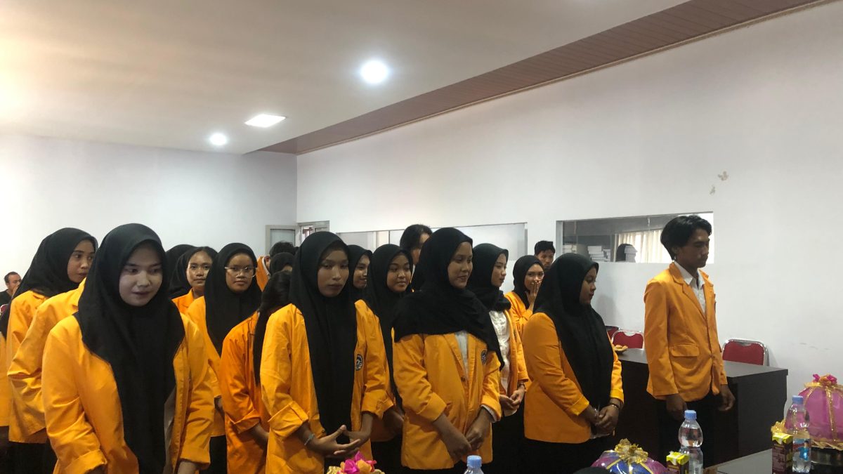 KAPRODI PBSD FBS UNM RESMI LANTIK 30 PENGURUS HMPS PBSD PERIODE 2025/2026