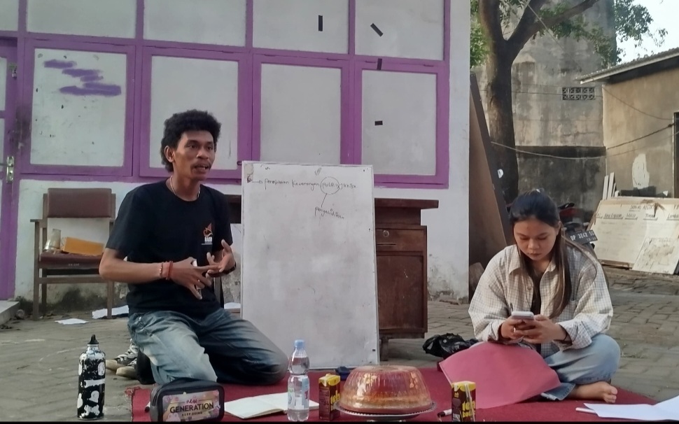 BAHAS POTENSI KETIMPANGAN KEKUASAAN, BEM FBS ANGKAT ISU KUHAP DALAM DISKUSI TERBUKA