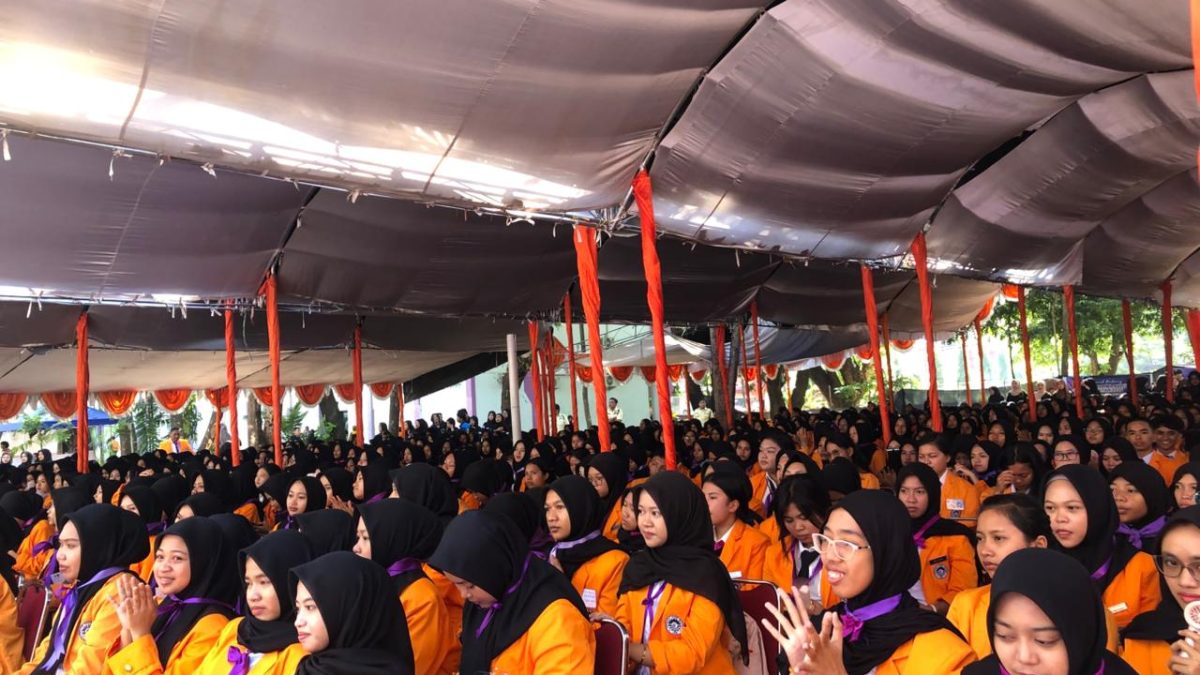 DIIKUTI 1.262 MABA, FBS UNM LAKSANAKAN PKKMB TINGKAT FAKULTAS 