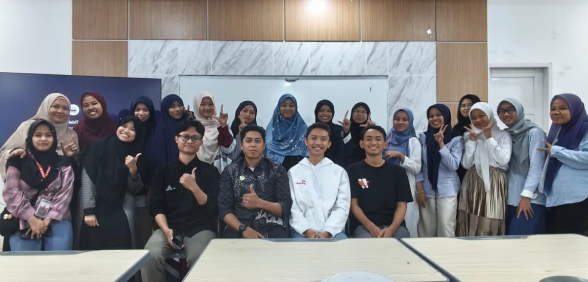 FLP RANTING UNM SELENGGARAKAN TOWR 2025 SEBAGAI RUANG PEMBINAAN PENULIS MUDA