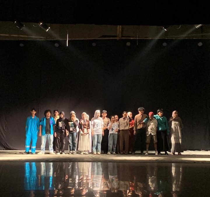 BESTRA FBS UNM RAIH PENYAJI TERBAIK II FTMI XIX SULSELBAR 2026