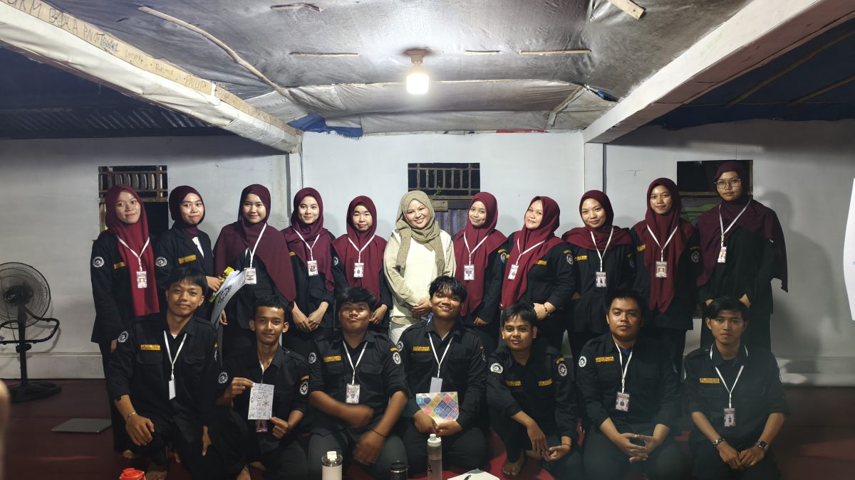 TINGKATKAN KOMPETENSI PENYULUH, UKM MAPHAN UNM GELAR TRAINING OF TRAINER